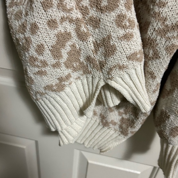 DIP Pullover Mix Print Women's Sweater Crew Neck Medium - Picture 4 of 5